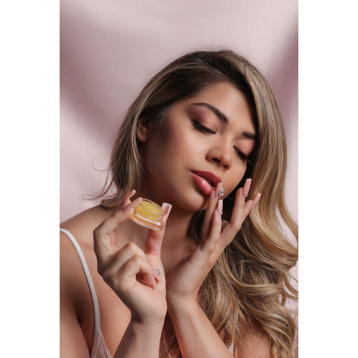 Bálsamo Labial High on Love Sensual 7 ml - Image 27