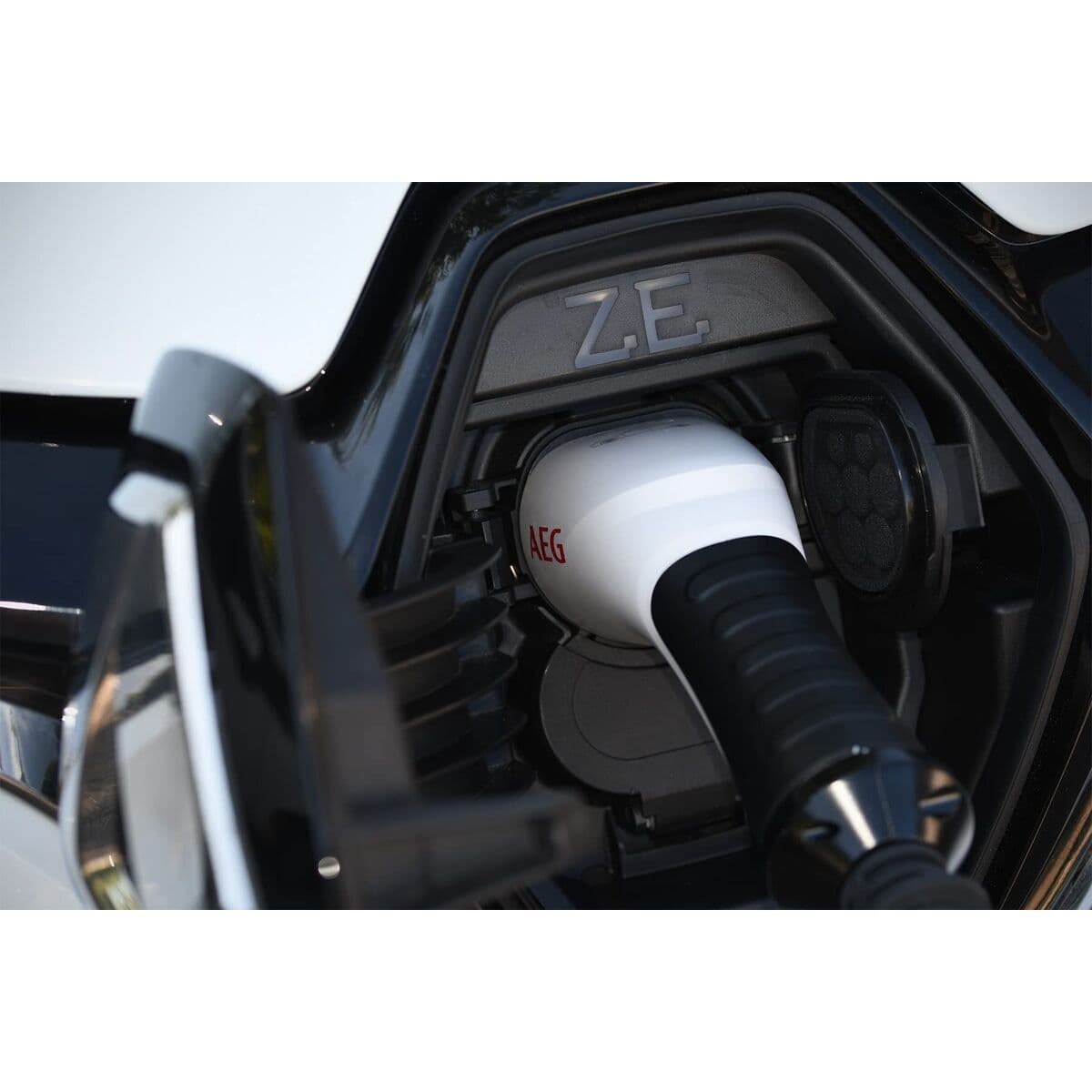 Batterieladegerät AEG 16 A - Image 8