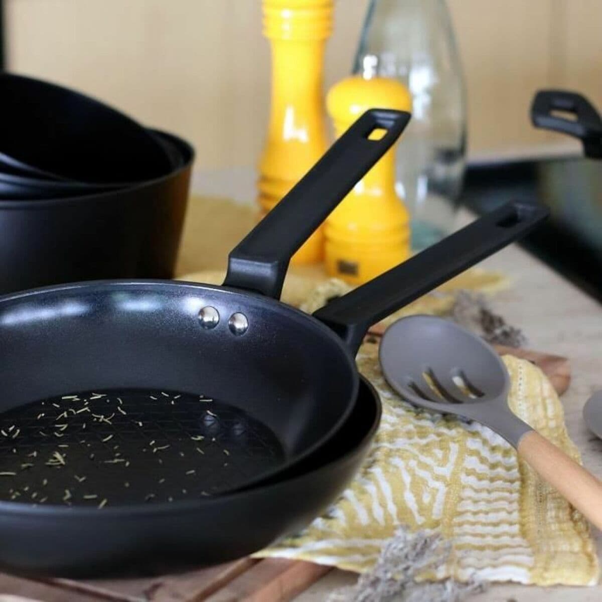 Patelnia Menastyl Aluminium Ø 24 cm Ø 28 cm (2 Sztuk) - Image 3