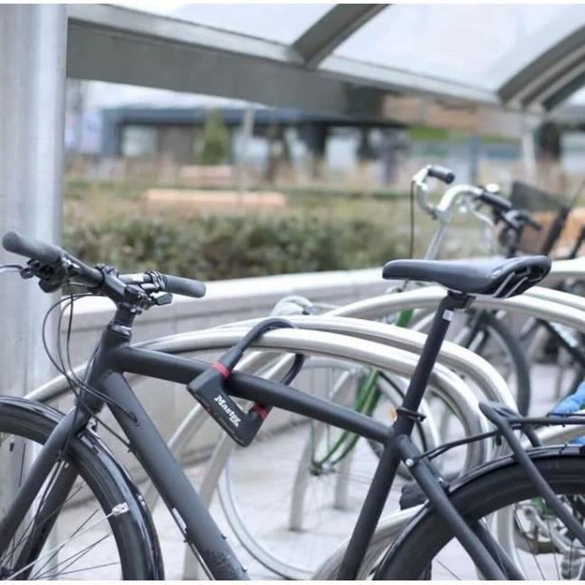 Piekaramā atslēga ar slēdzeni Master Lock - Image 2