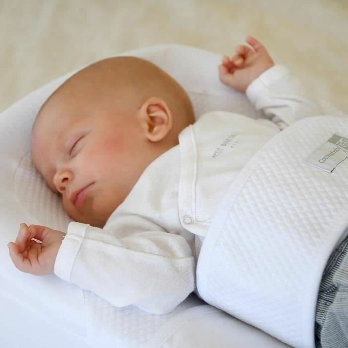 Pagalvėlė RED CASTLE Balta - Image 2