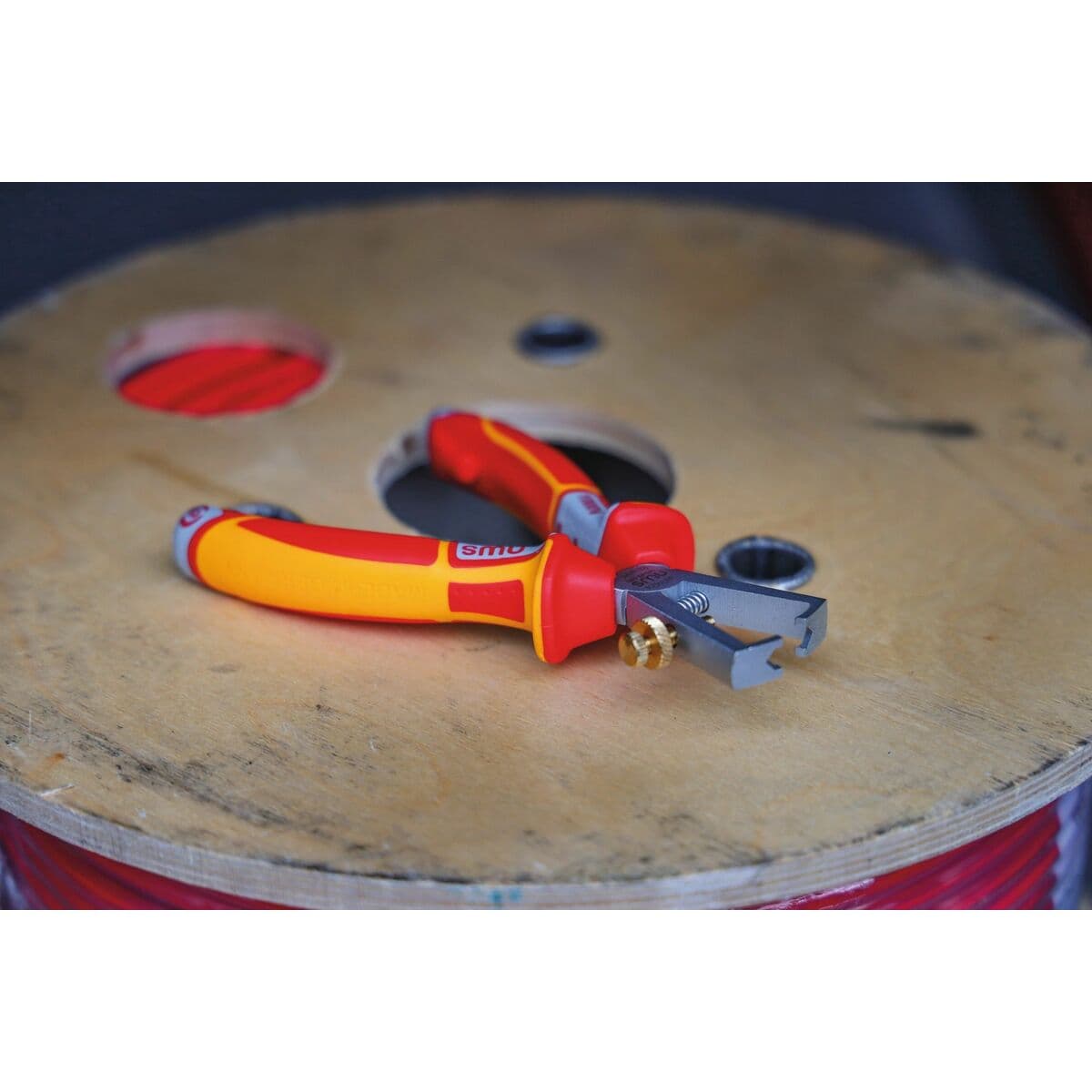 Abisolierzange NWS 16 cm - Image 5