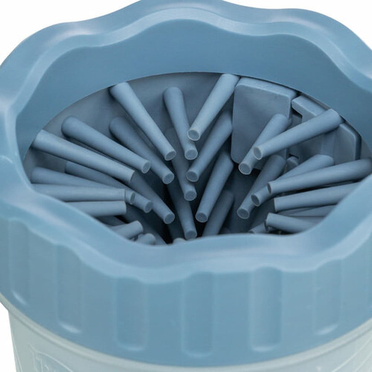 Dog Paw Cleaner Trixie Blue M/L - Image 3