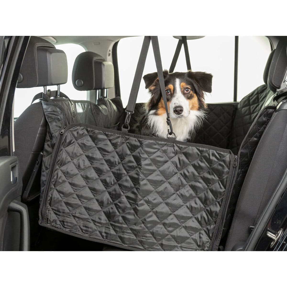 Funda Protectora de Coche para Mascotas Trixie Negro 164 x 161 cm - Image 3