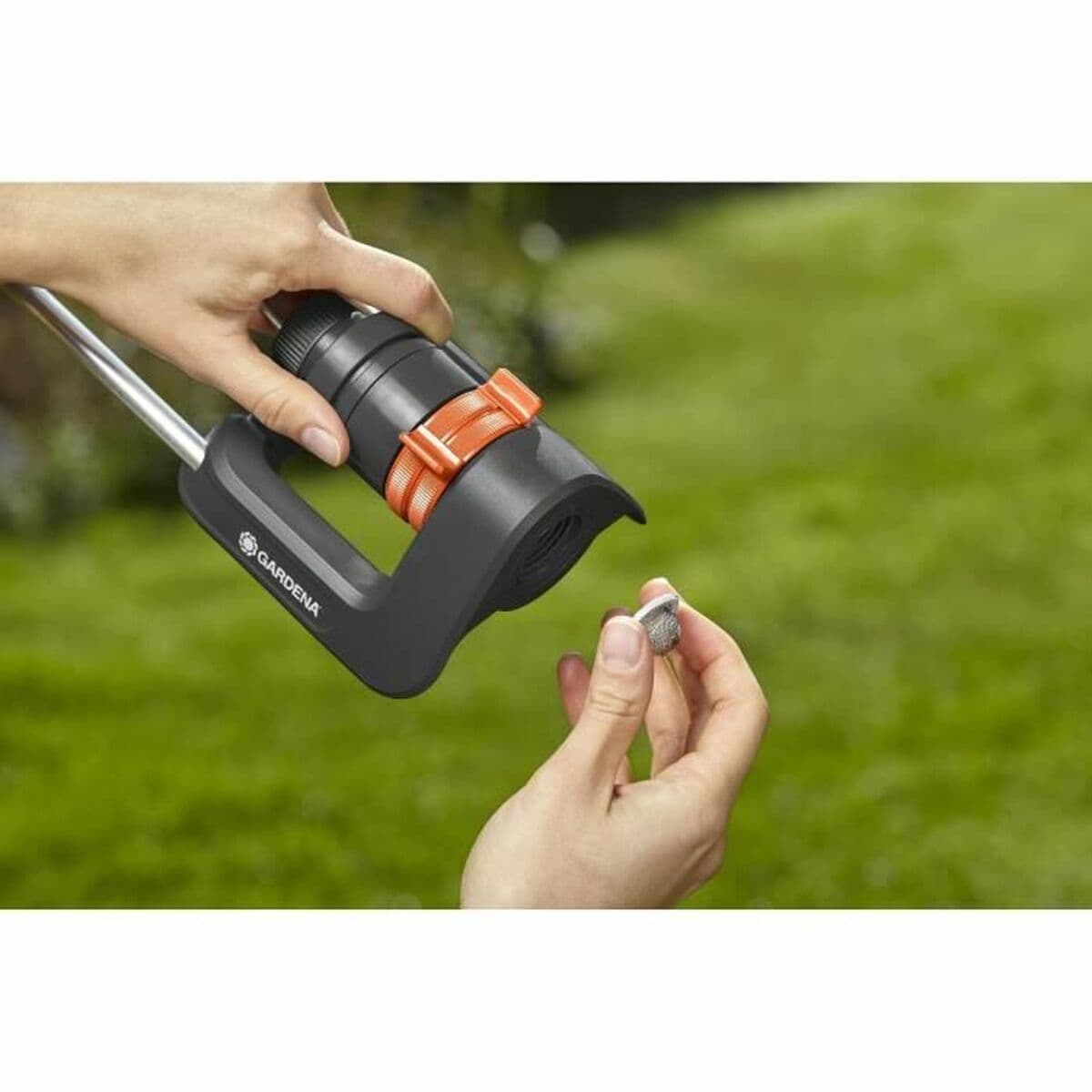 Aspersor de Riego Gardena Aqua S Oscilante 220 m² - Image 2