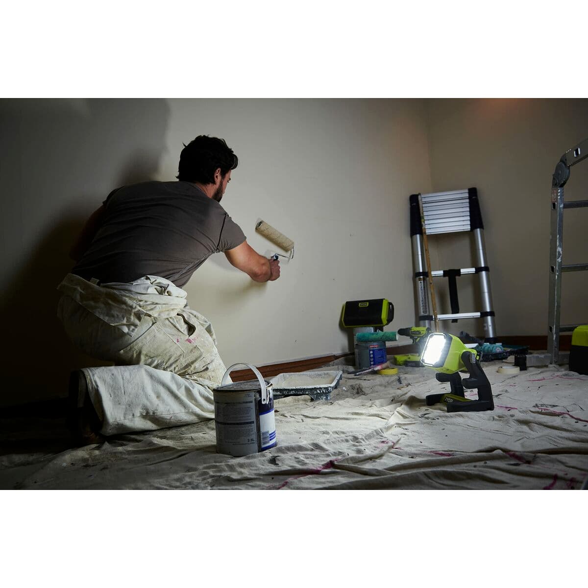 Ficklampa LED Ryobi - Image 3