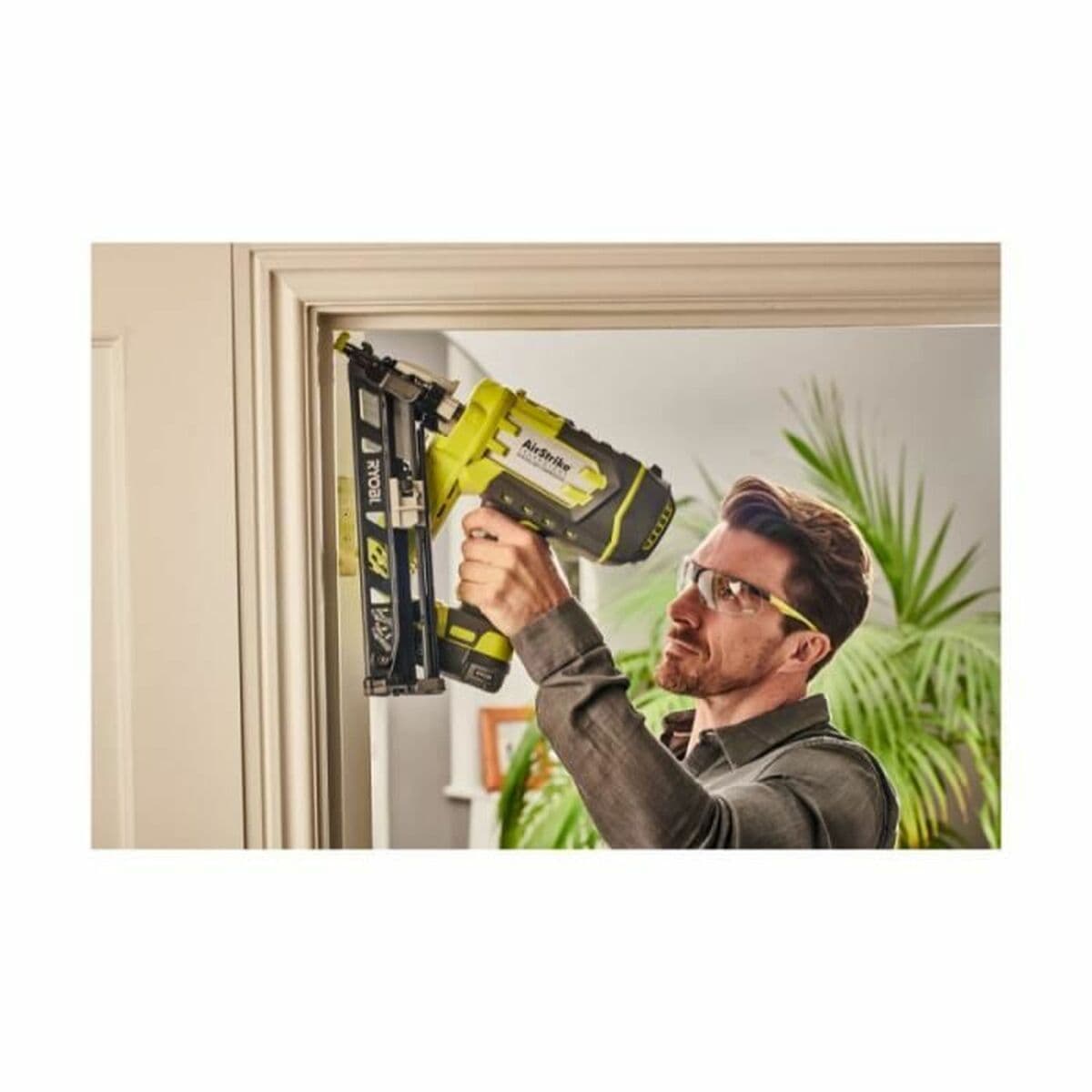 Clavadora Ryobi R15GN18-0 18 V - Image 2