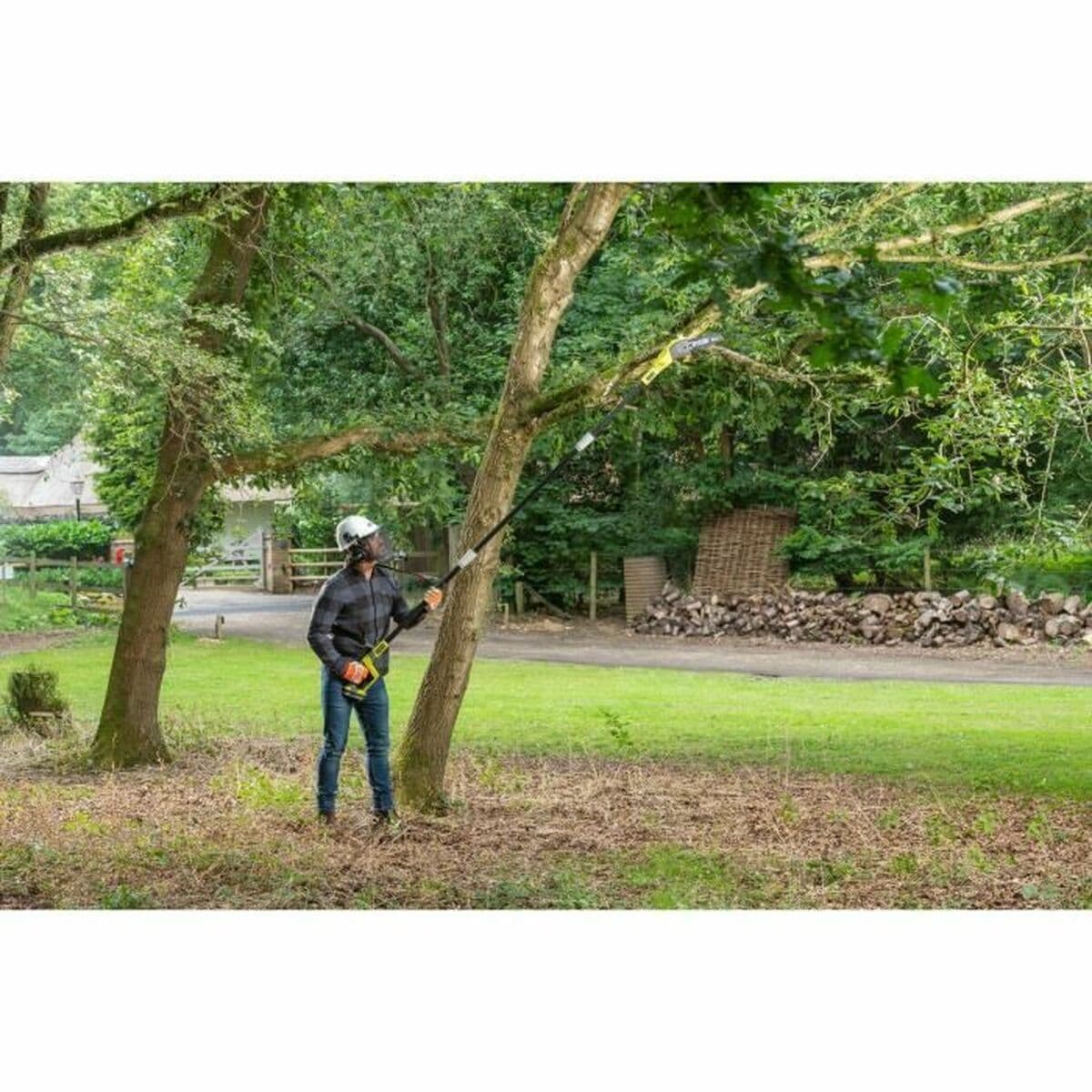 Podadora eléctrica extensible Ryobi RPP182020 - Image 2