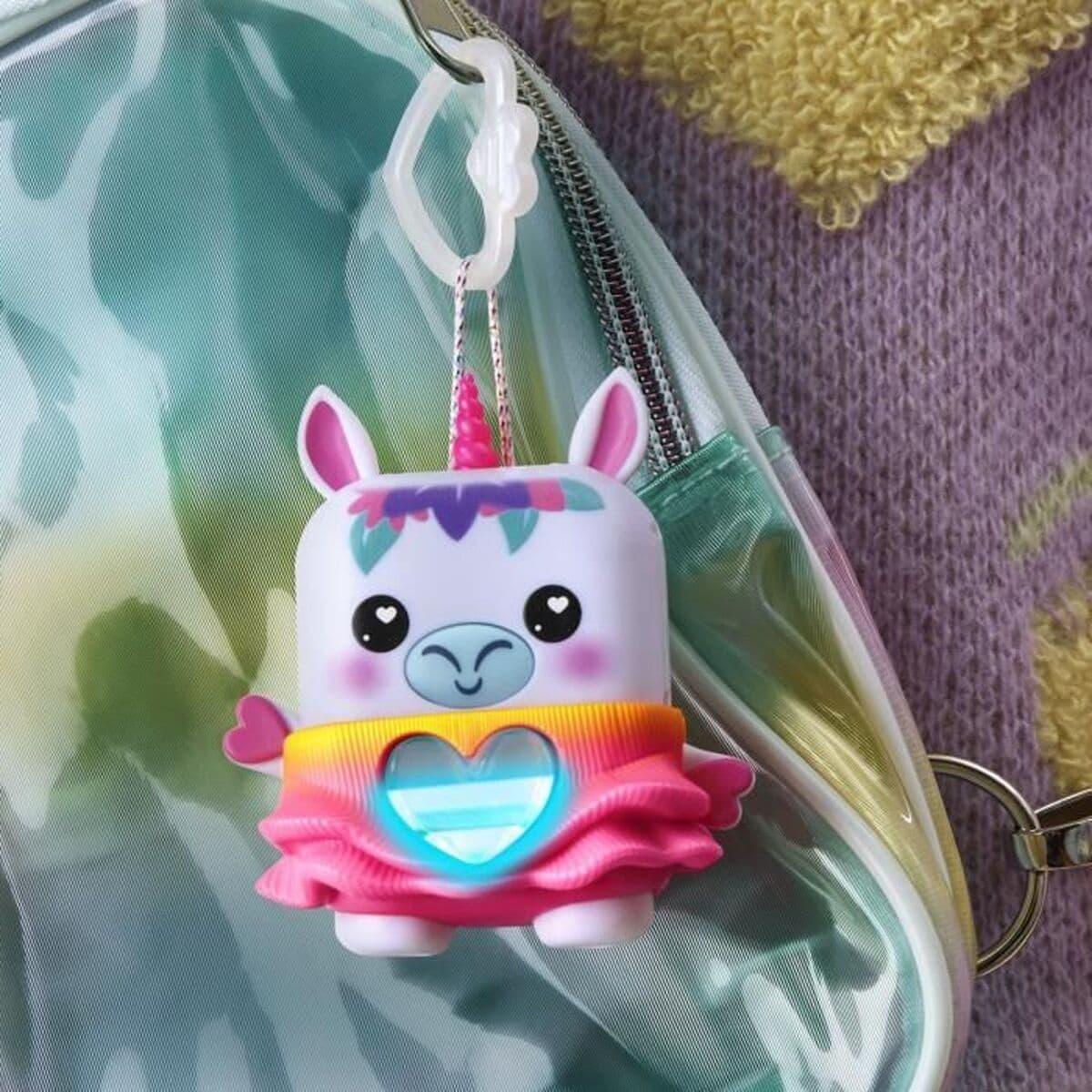 Llavero Hasbro Blanco - Image 3