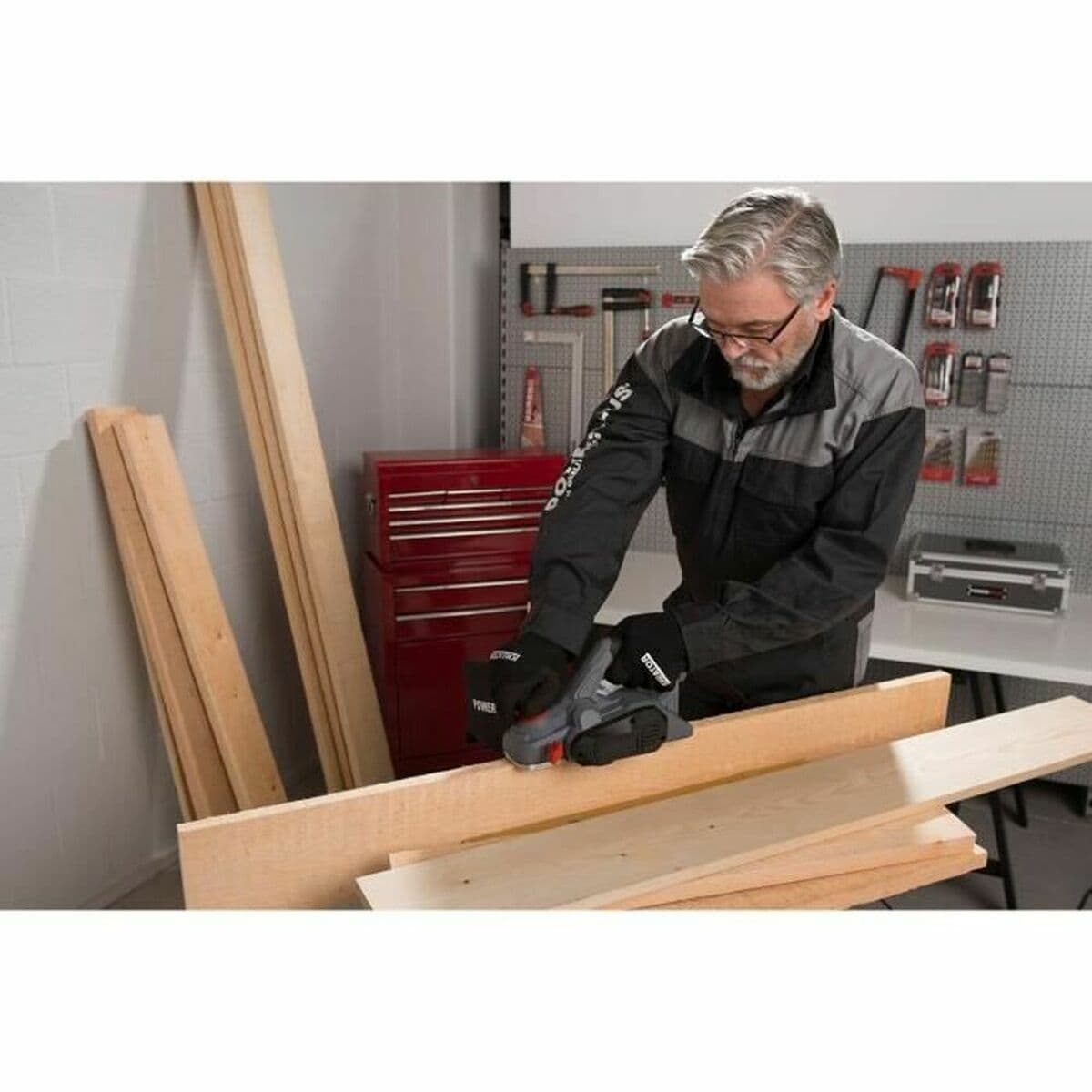 Sähköinen puusepänhöylä Powerplus 900 W 240 V 18 x 18 x 36 cm 4000 RPM - Image 2