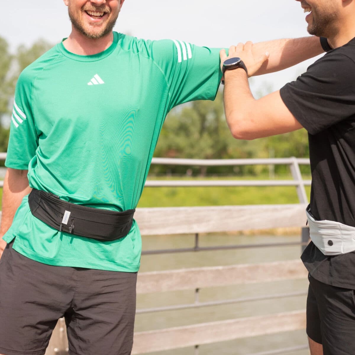 Waterfly Bauchtasche Running Sport 3.0 Schwarz Unisex Lycra 1L mit Reflektoren - Image 10