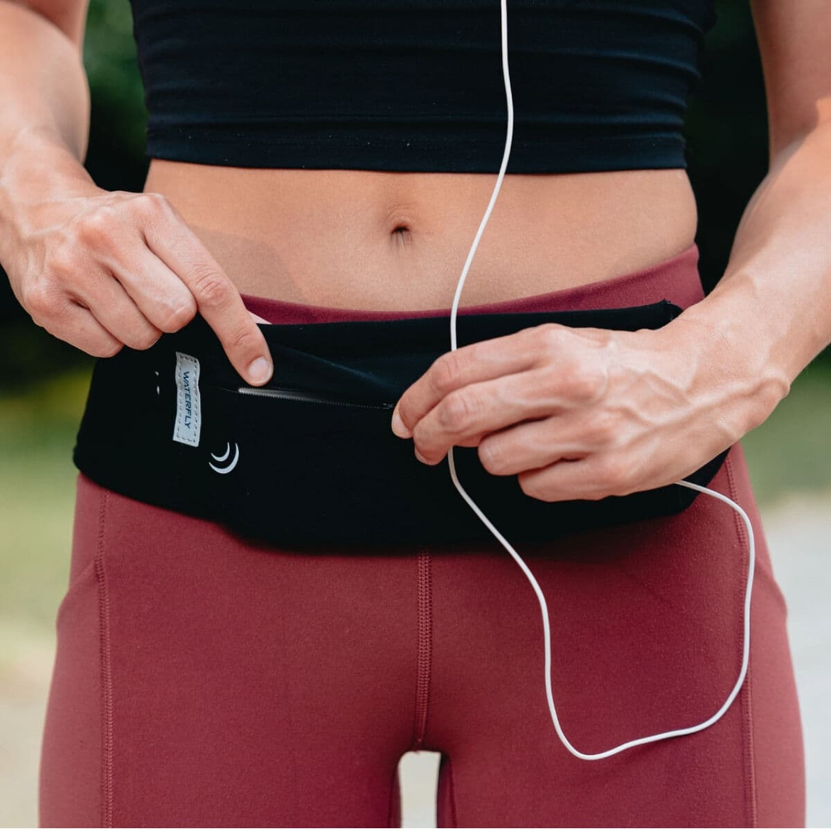 Waterfly Bauchtasche Running Sport 3.0 Schwarz Unisex Lycra 1L mit Reflektoren - Image 8