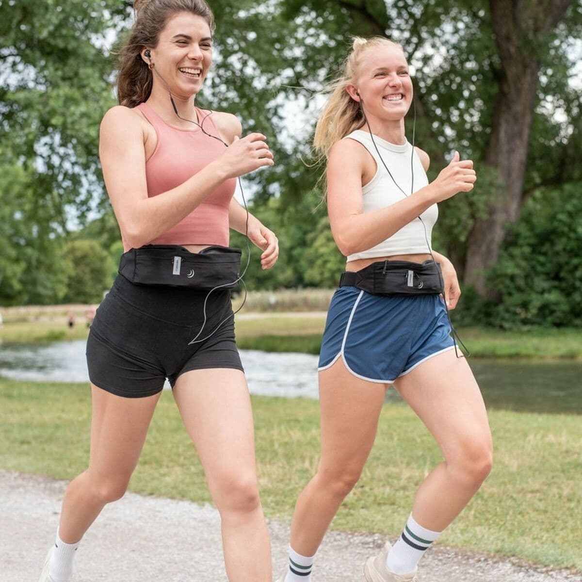 Waterfly Bauchtasche Running Sport 3.0 Schwarz Unisex Lycra 1L mit Reflektoren - Image 2