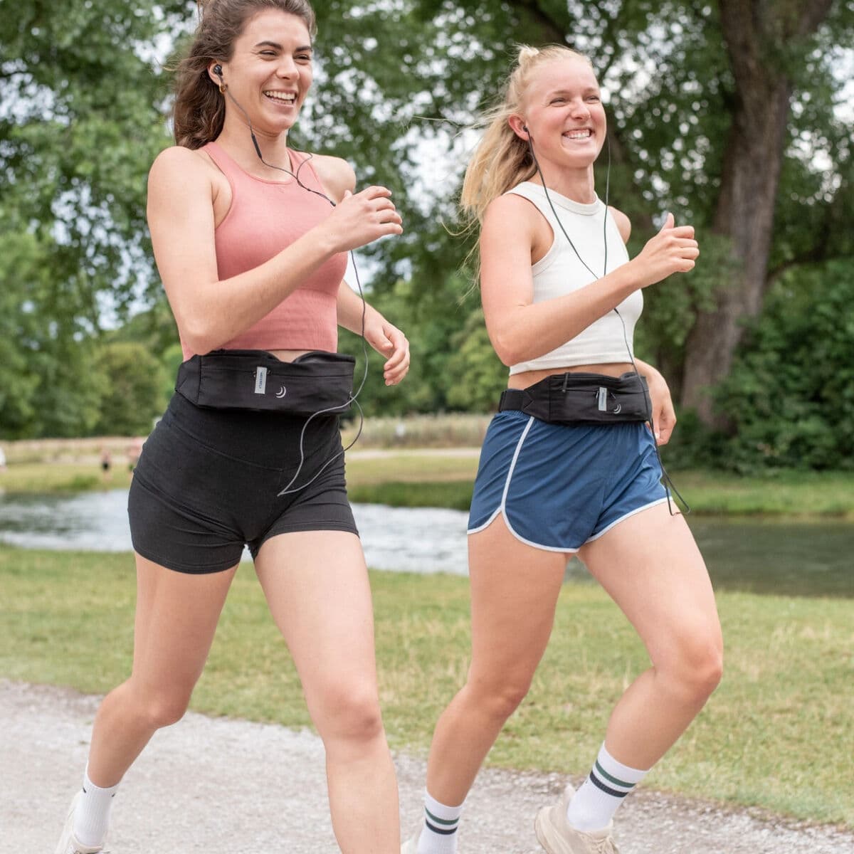 Waterfly Bauchtasche Running Sport 3.0 Schwarz Unisex Lycra 1L mit Reflektoren - Image 6