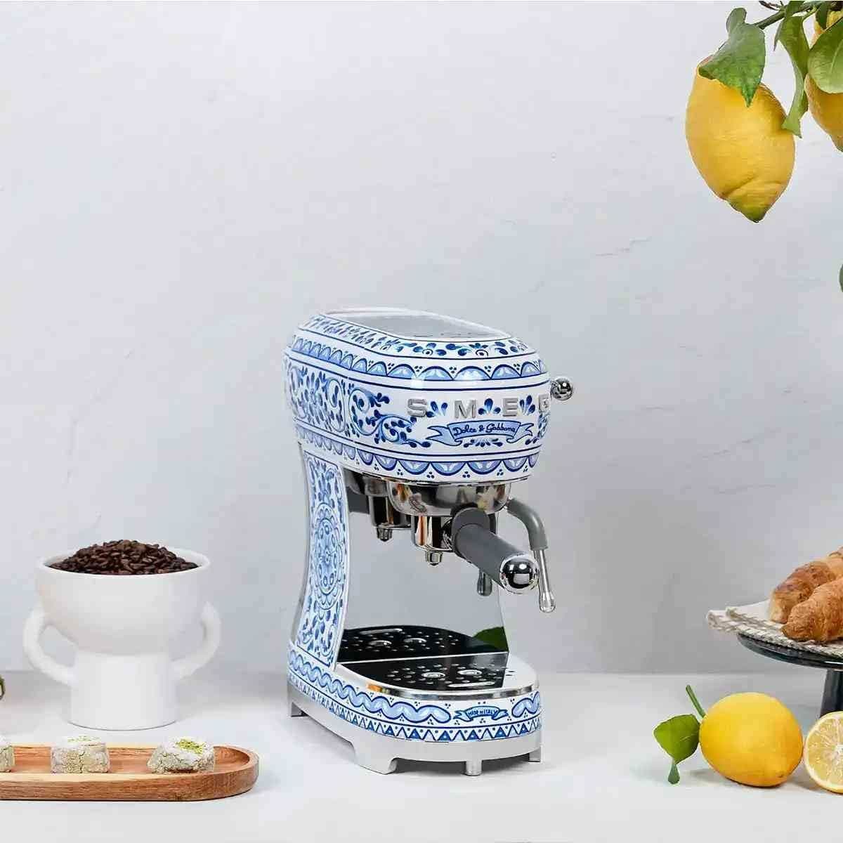 Café Express Arm Smeg ECF02DGBEU 1350 W - Image 4