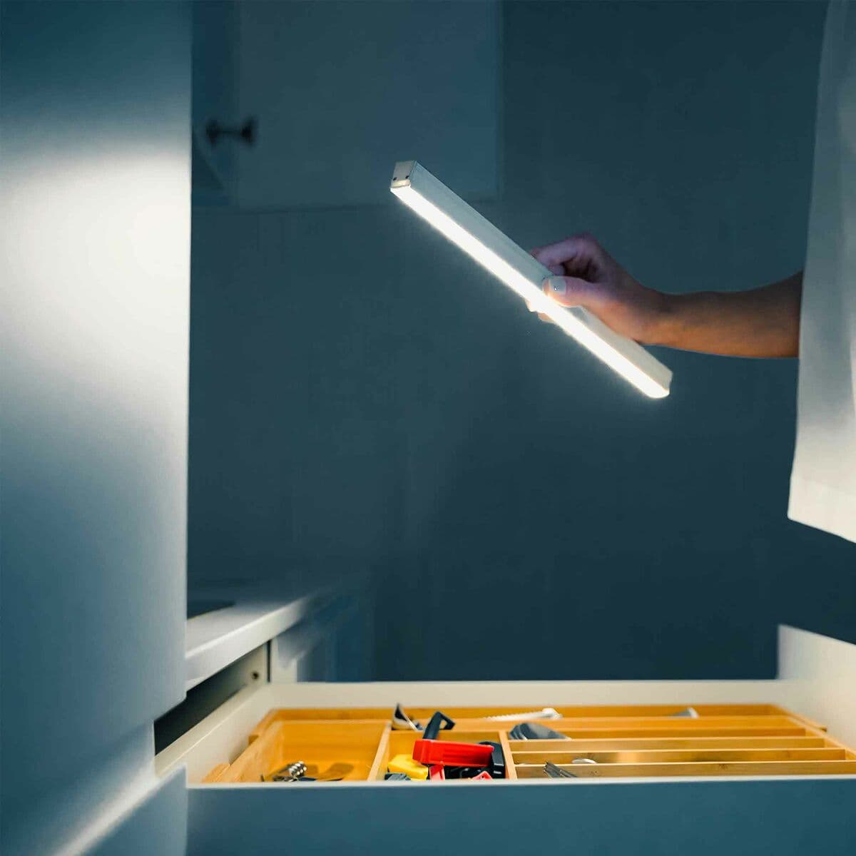 LED-Lampe mit Bewegungssensor KSIX Grace - Image 5