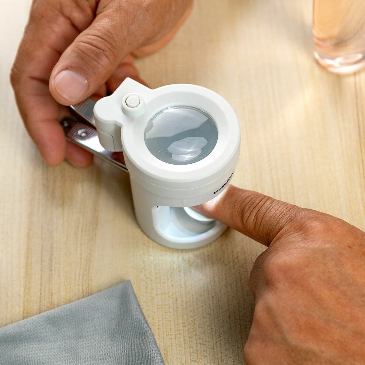 Grickalica za Nokte s LED Svjetlom, Povećalom i Rašpicom Clail InnovaGoods - Image 6