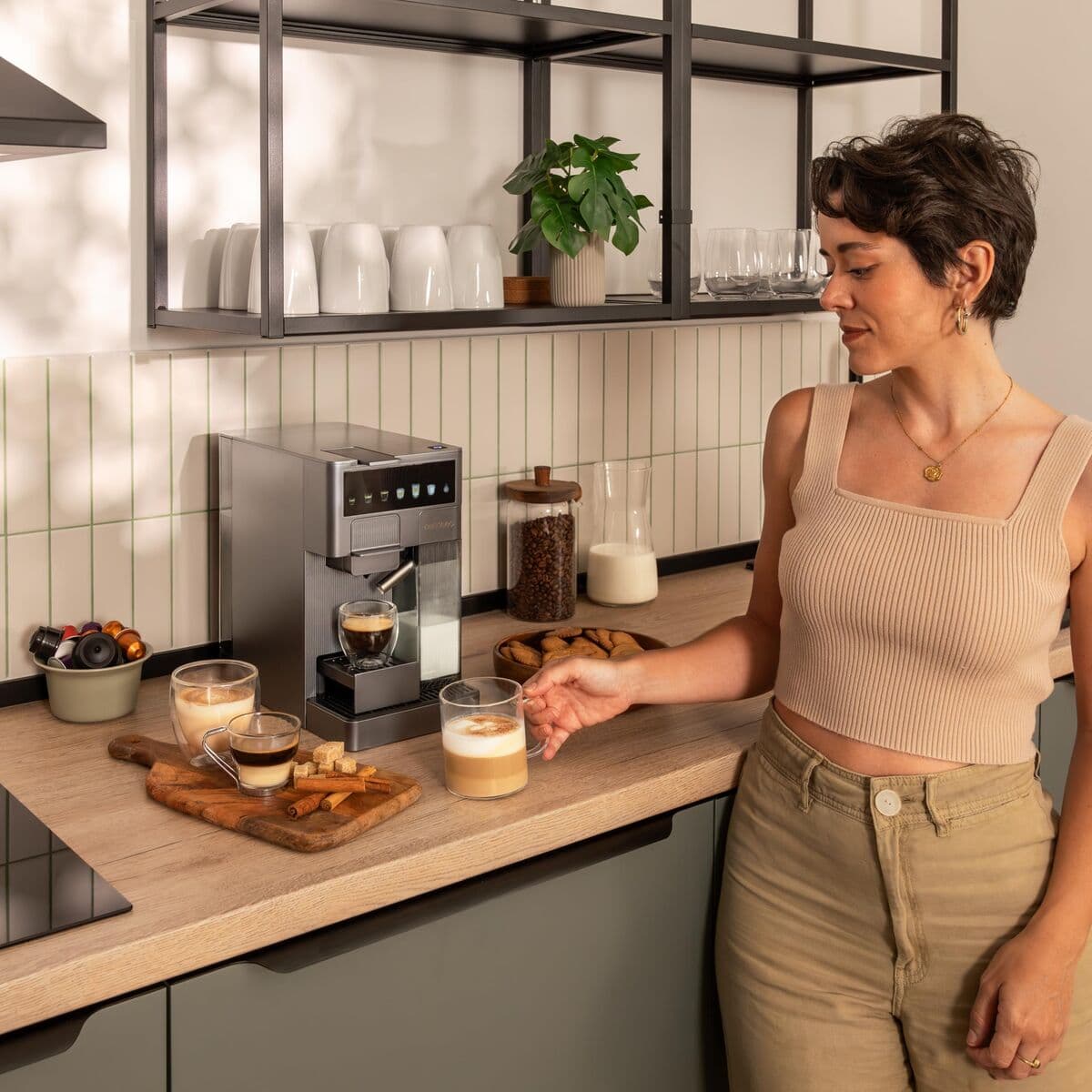 Cecotec Cafetera Express FreeStyle Latte T 1,6L 20bar negra 4en1 compatible cápsulas y molido - Image 6