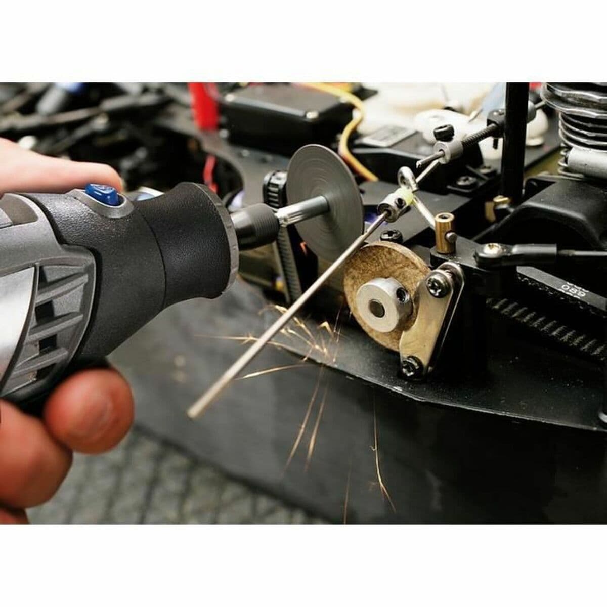 Sada příslušenství pro více nástrojů Dremel 687 - Image 3