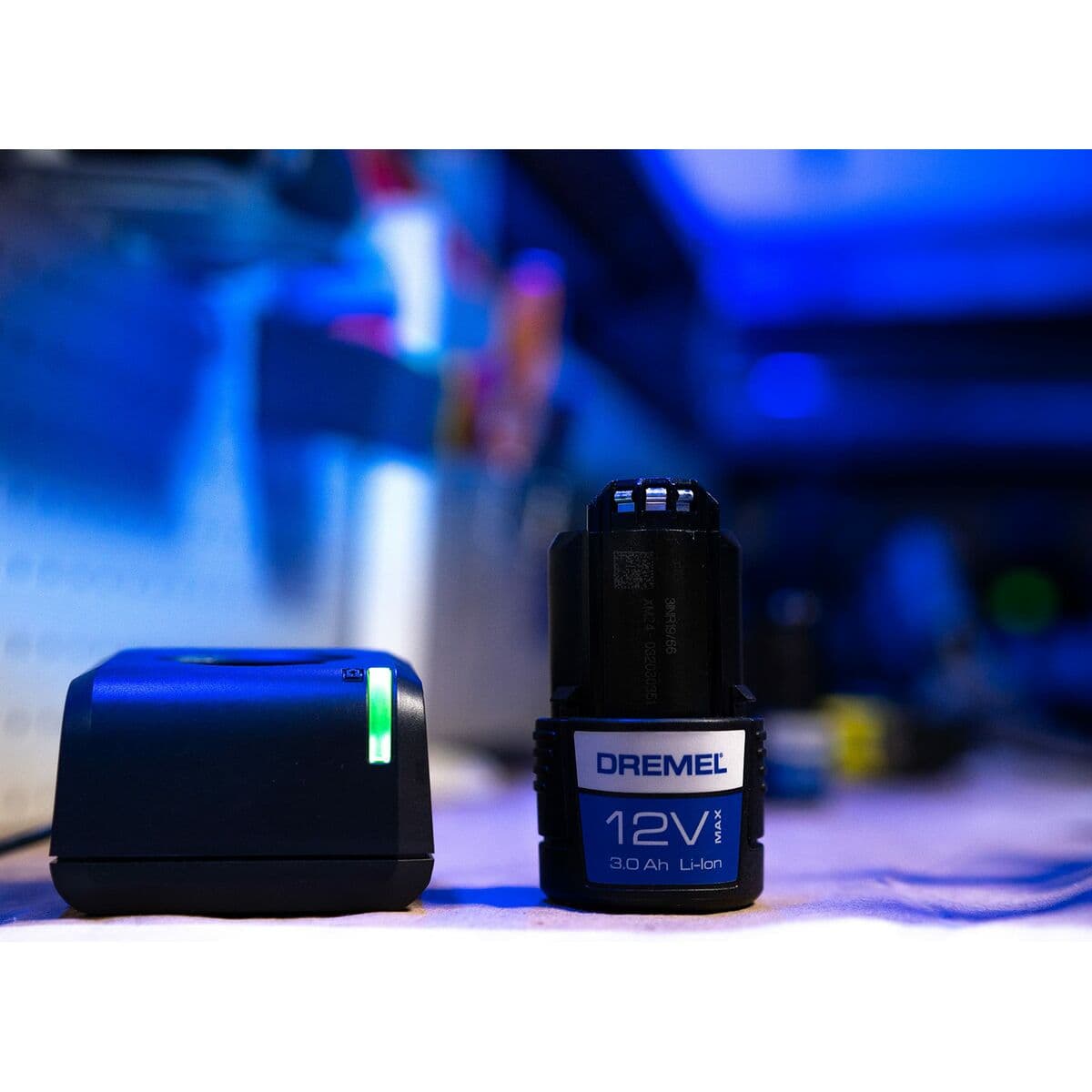Újratölthető lítium akkumulátor Dremel 8240/8260 Litio Ion 12 V - Image 2