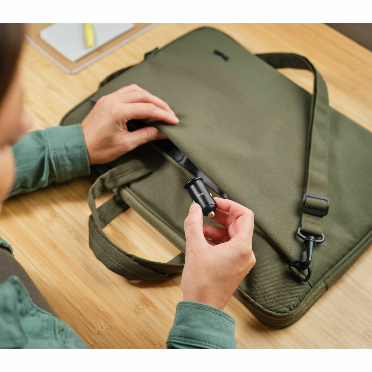 Billaddare Trust 25197 Svart (1 antal) - Image 2