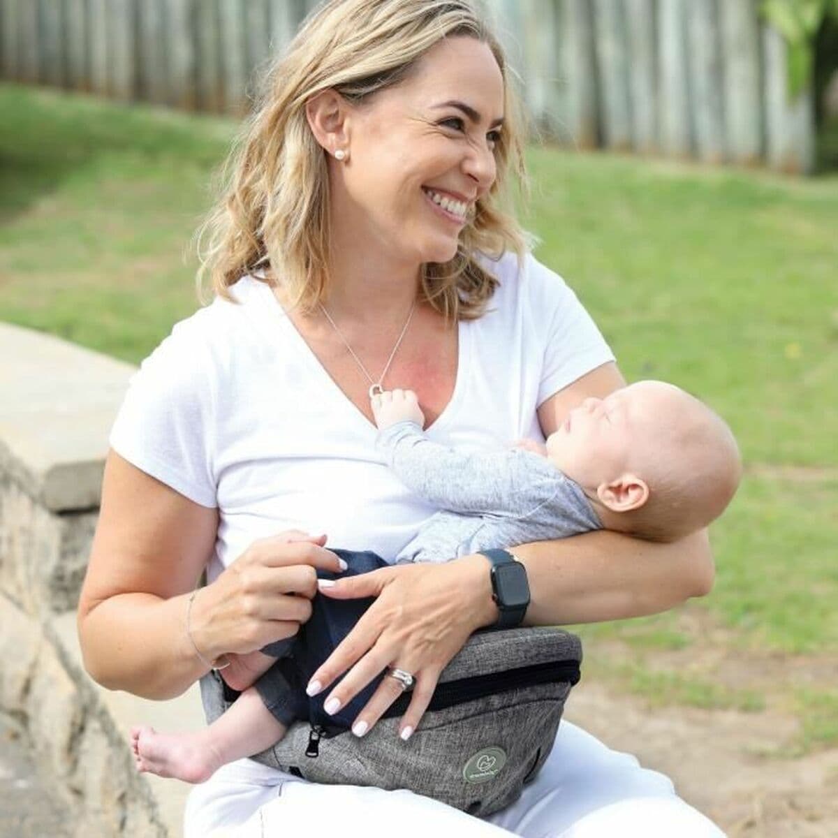 Mochila Portabebé Dreambaby Gris + 0 Meses - Image 6