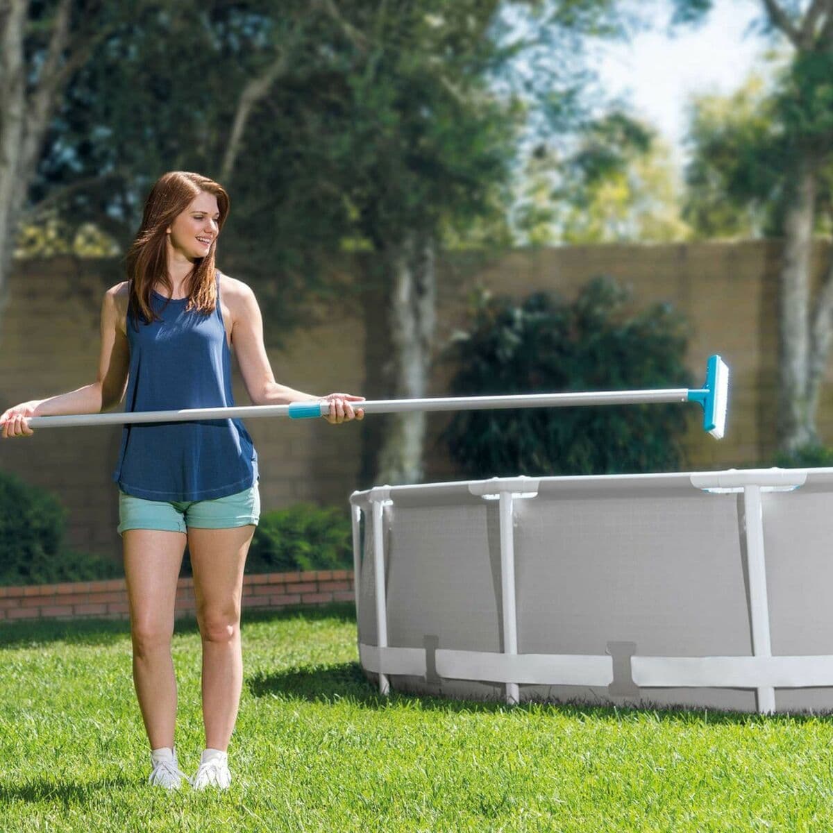 Cepillo Curvado para Piscina Intex Pared 25,4 x 14 x 17 cm - Image 3