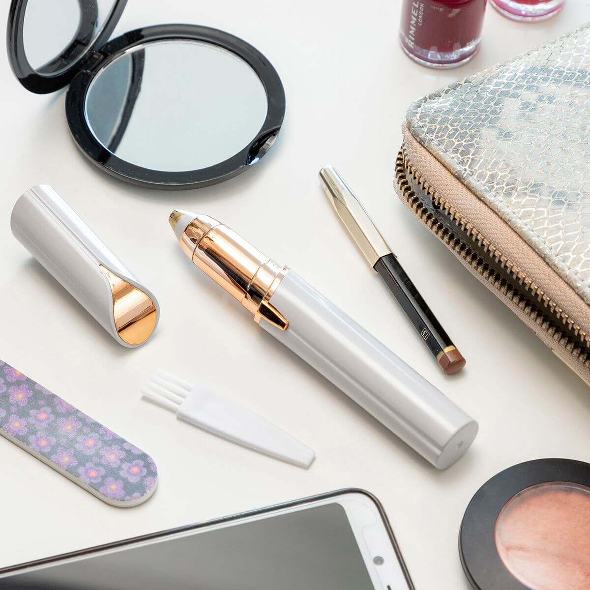 Precisionsepilator med LED för ansiktshår InnovaGoods - Image 3