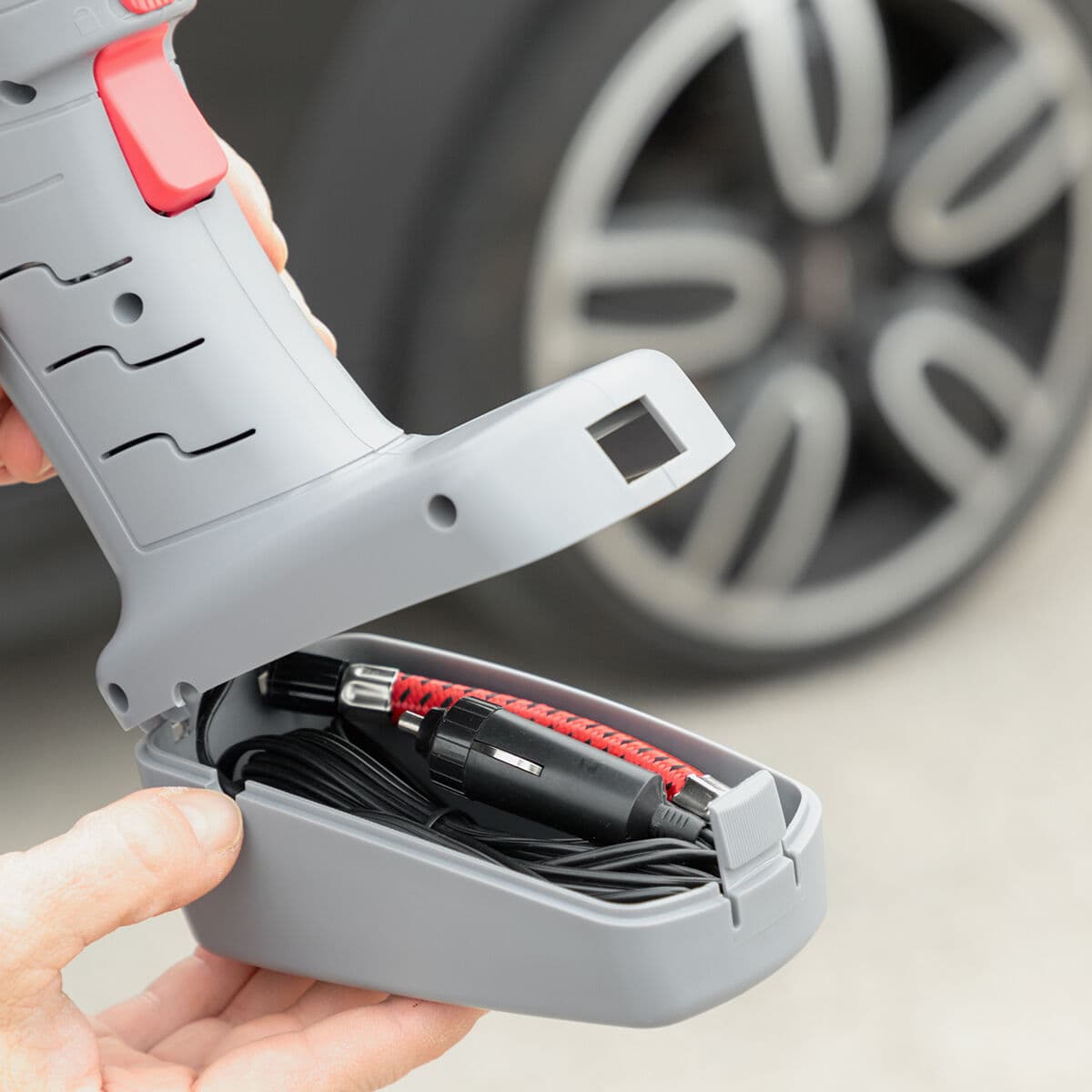 Pārnēsājams Gaisa Kompresors ar LED Gaismu. Airpro+ InnovaGoods - Image 4