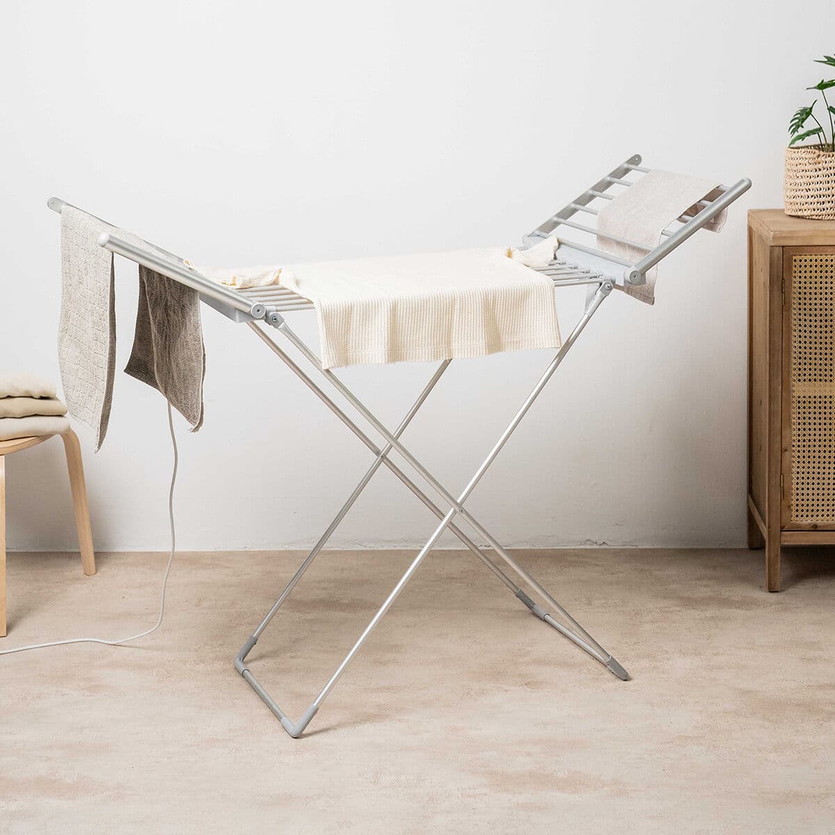 Faltbarer elektrischer Wäscheständer mit Flügeln, Touchscreen, Timer und Temperaturregelung Warmmat InnovaGoods 230 W 20 Stäbe - Image 2